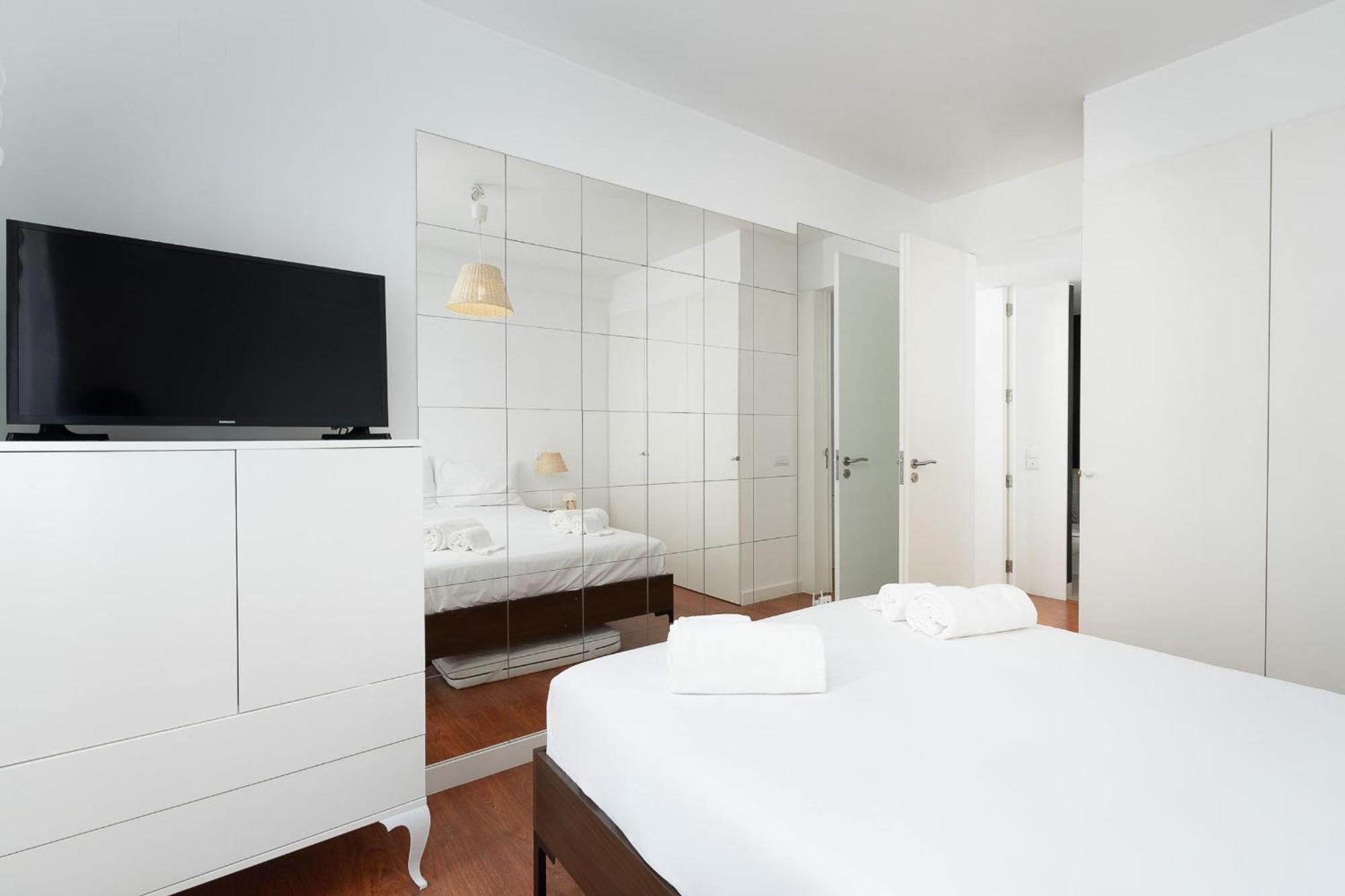 2 Bdr W/pool And Jacuzzi By Lovelystay Apartment Portimao