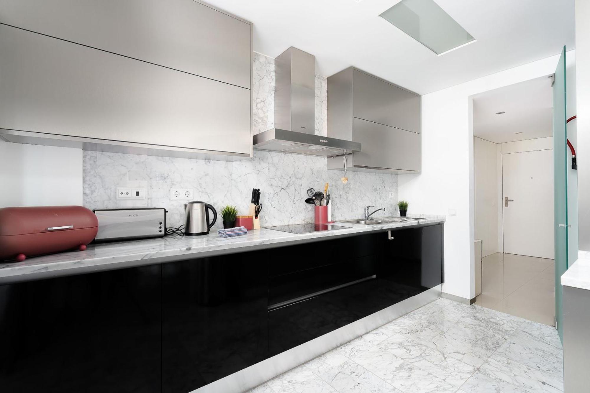 2 Bdr W/pool And Jacuzzi By Lovelystay Apartment Portimao
